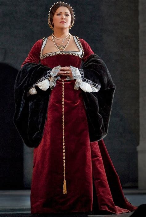 abiti stile tudor anna bolena|anna bolena cast.